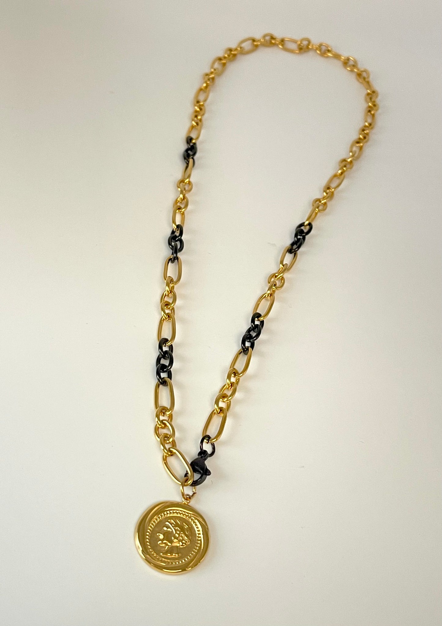 Roman necklace