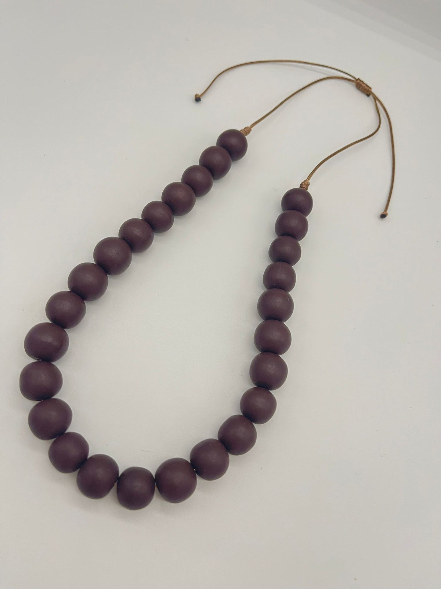 Chocolate adjustable necklace