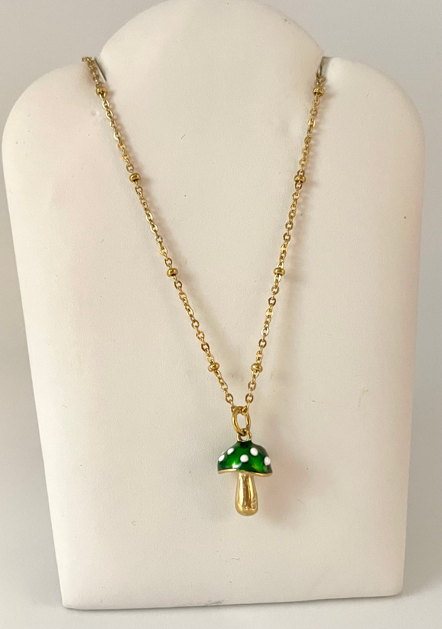 Green mushroonm necklace
