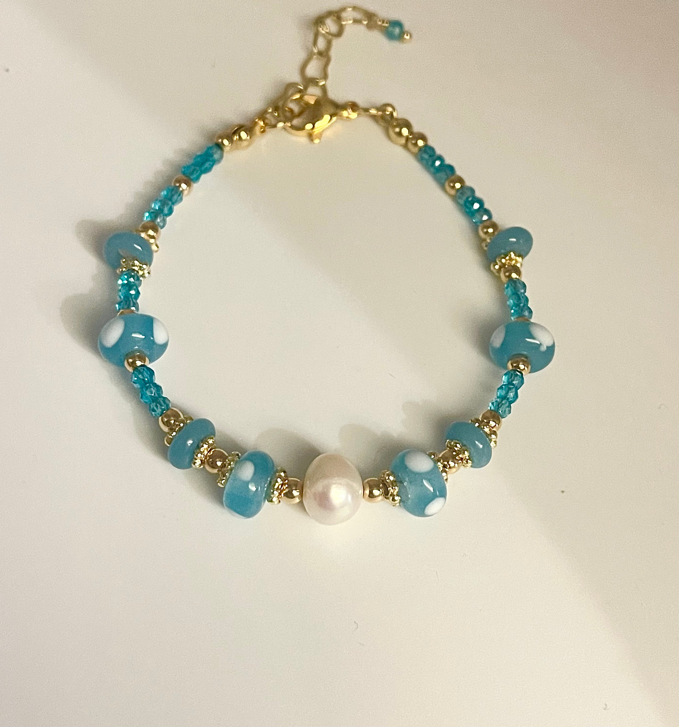 Aurora pearl bracelet