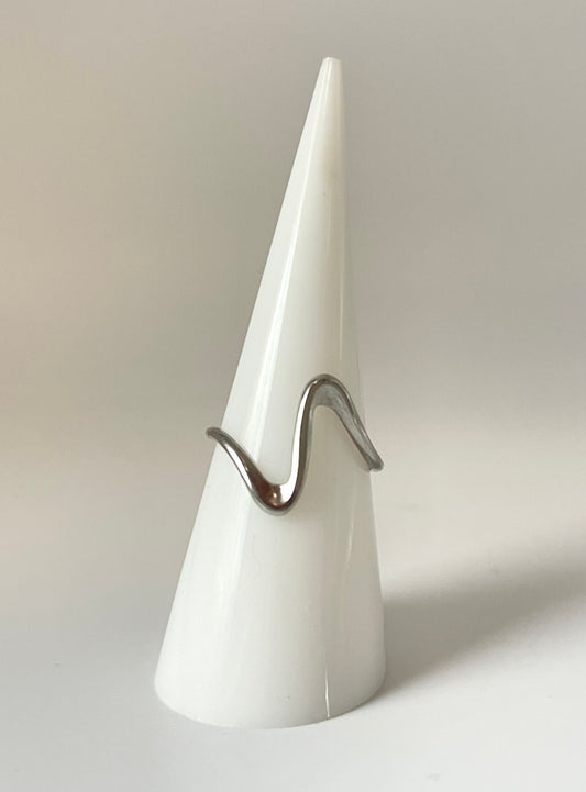 Wave ring
