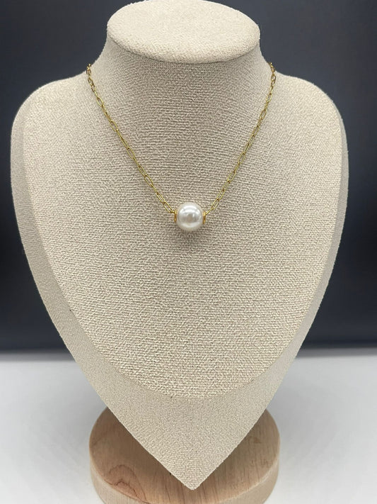 Lorna pearl chain