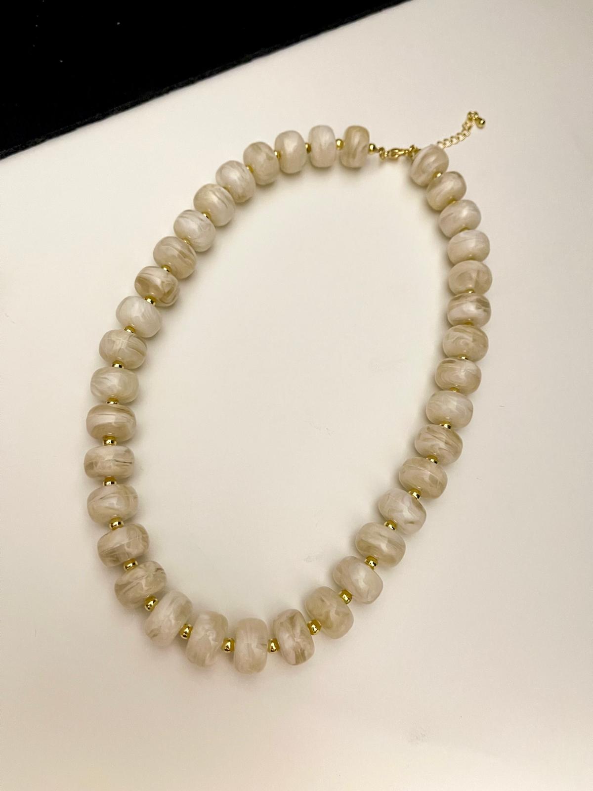 Vilma picapiedras necklace
